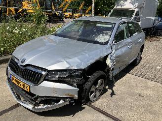 Skoda Superb 15tsi 110kW picture 2