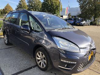 Citroën Grand C4 Picasso 1.6vti 108000 km 7 persoons picture 3