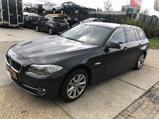 BMW 5-serie 520i Touring Aut High Executive picture 2