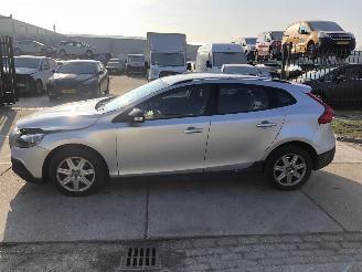 škoda osobní automobily Volvo V-40 Cross Country 1.6 diesel 84kW E5 2014/6