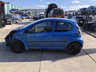 Damaged car Citroën C1 1.0i 5 drs AIRCO 2011/10