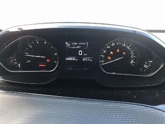Peugeot 208 12i 60kW Allure NAVI picture 7