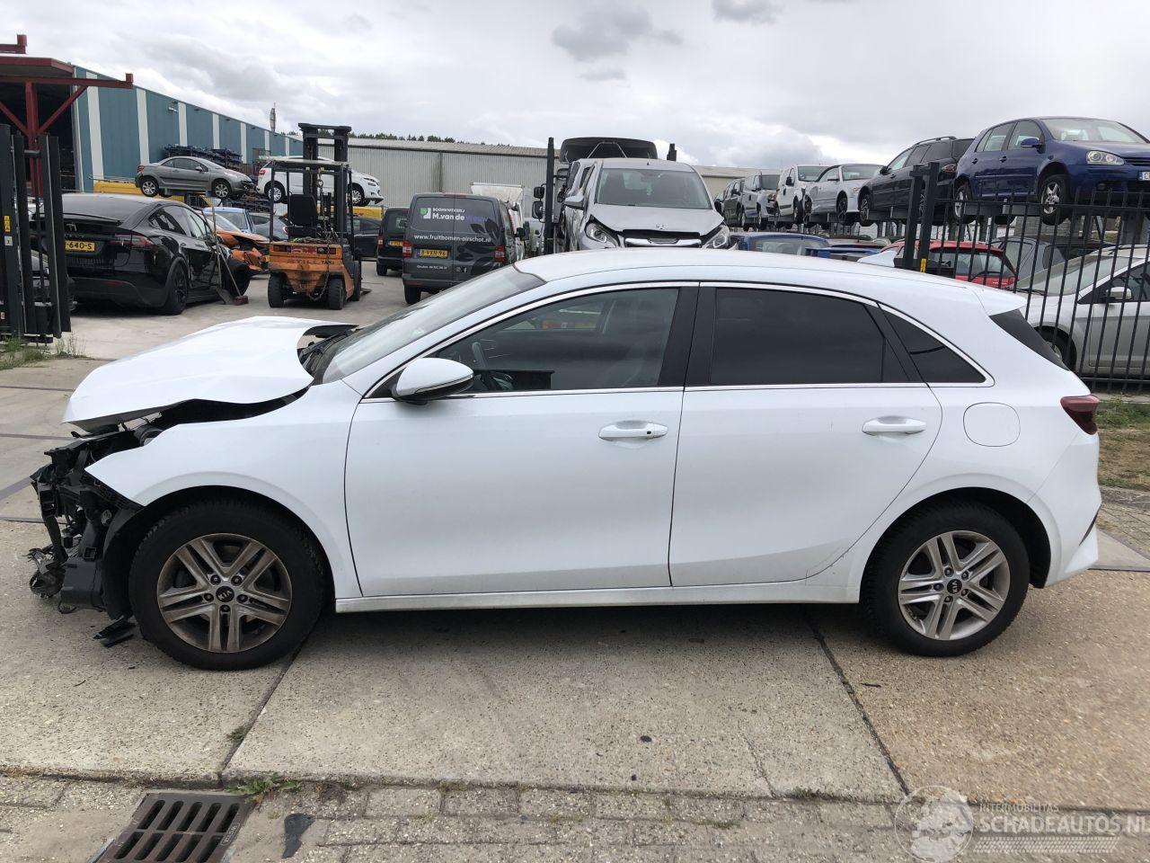 Kia Ceed 14 t-gdi 103 kW E6 Automaat