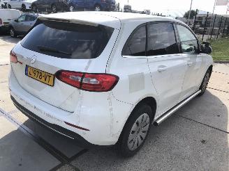 Mercedes B-klasse B200D Automaat picture 5