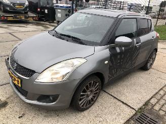 Suzuki Swift 12i 122000 km picture 2