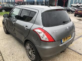 Suzuki Swift 12i 122000 km picture 5