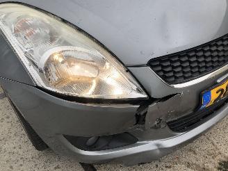 Suzuki Swift 12i 122000 km picture 15