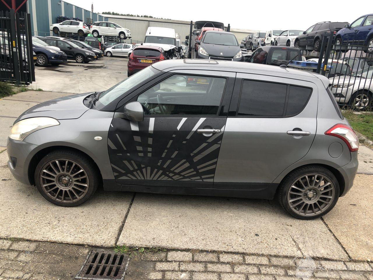 Suzuki Swift 12i 122000 km