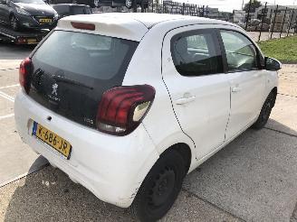 Peugeot 108  picture 4