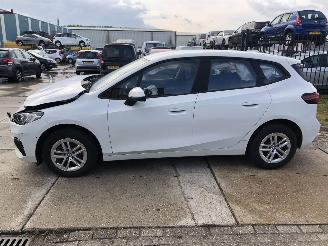 Unfallwagen BMW 2-serie 218i Active Tourer 2022/11