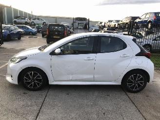 Voiture accidenté Toyota Yaris 1.5 Hybrid Dynamic 2020/12