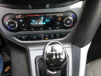 Ford Focus 1.6i ecoboost 110kW Combi picture 8