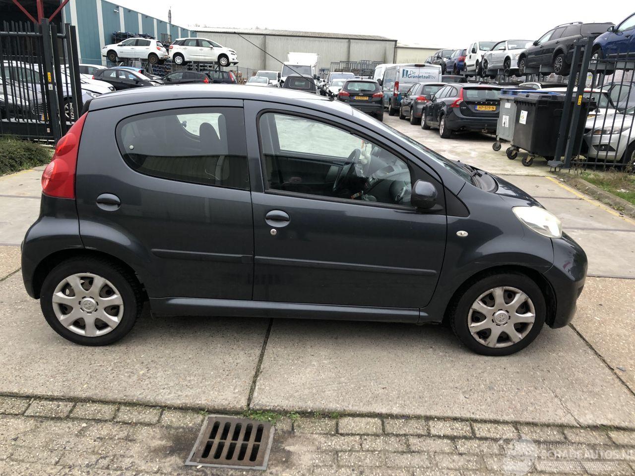 Peugeot 107 5 drs Airco