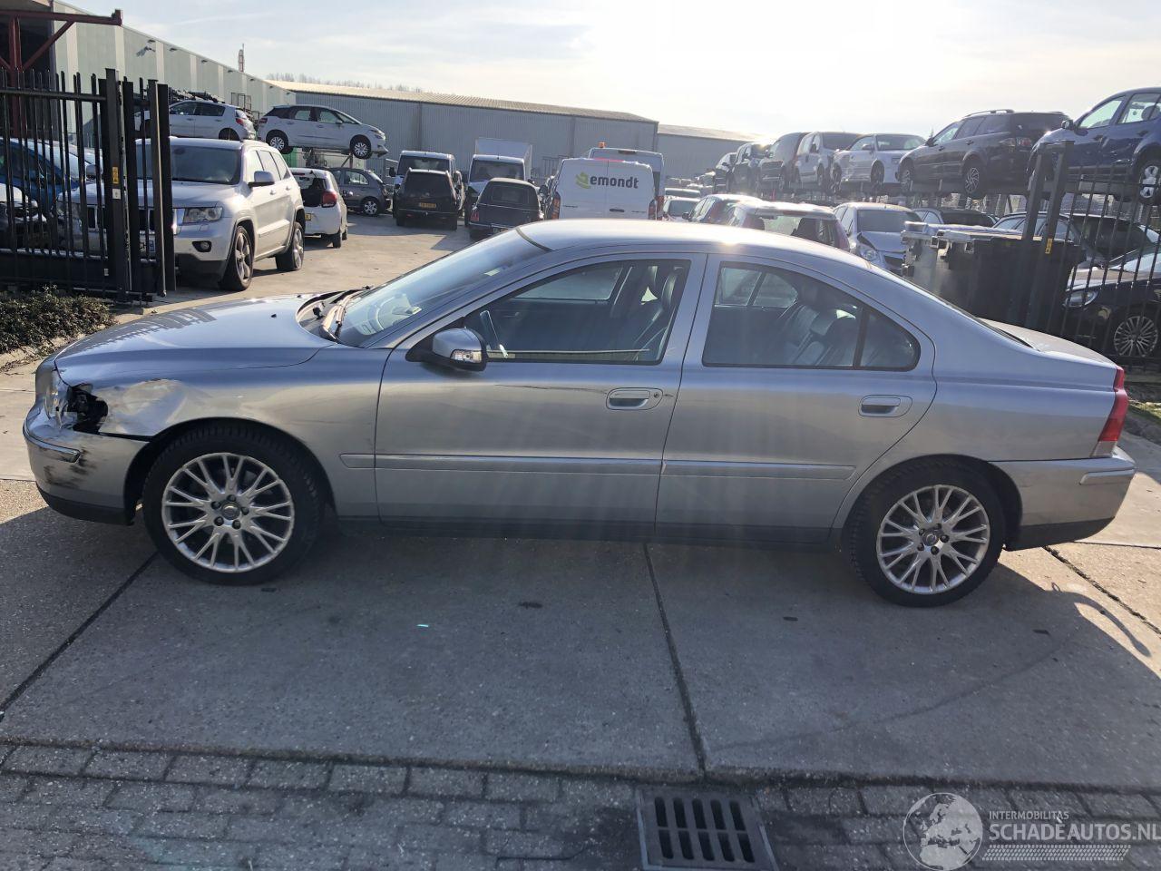 Volvo S-60 2.0T 132kW 5 cil. automaat