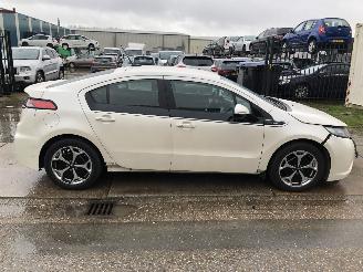 uszkodzony samochody osobowe Opel Ampera 1.4i Hybrid 2012/3
