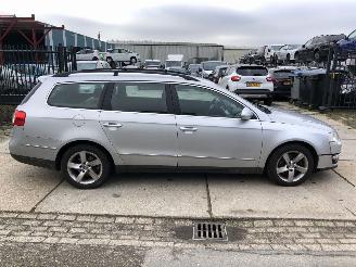 uszkodzony samochody osobowe Volkswagen Passat 18tsi Combi 2009/3