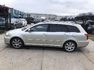 Schadeauto Toyota Avensis 2.4i Aut. 120kW Combi 2006/11