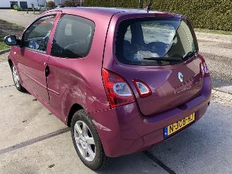Renault Twingo 12i 16v Airco picture 4