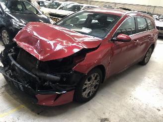 Kia Ceed Sportswagon 1.0 T-GDi MHEV DynamicLine Automaat picture 2