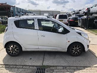 Schadeauto Chevrolet Spark 1.0i Bi-Fuel LPG 2011/8