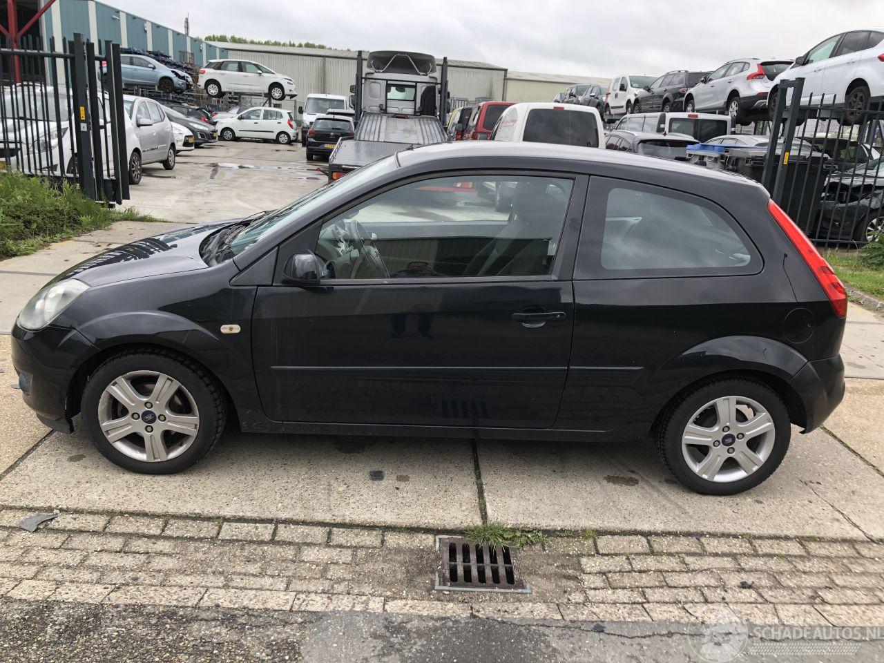 Ford Fiesta 13i Airco