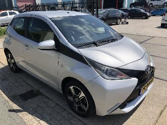Toyota Aygo 1.0vvt-i X-PLAY , Airco, Kamera picture 3