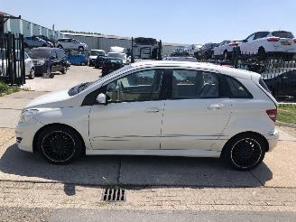 škoda osobní automobily Mercedes B-klasse 200 Turbo 142kW Automaat 2010/2