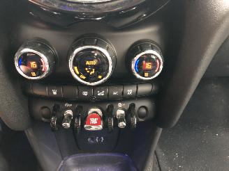 Mini Cooper 1.5i 100kW E6 5 drs Chili picture 9