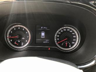 Hyundai I-10 1.0i 49kW E6 Comfort AIRCO picture 7