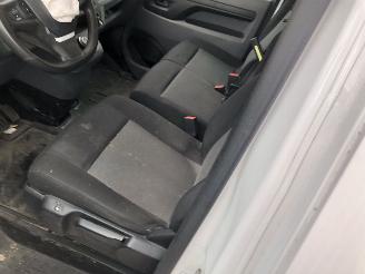 Opel Vivaro L3H1 2.0D 106kW Automaat Edition picture 13