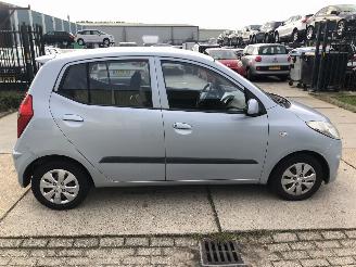 uszkodzony samochody osobowe Hyundai I-10 1.2i 63kW E5 Airco 2012/3