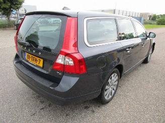 Volvo V-70 T4 132kW Limited Edition picture 4