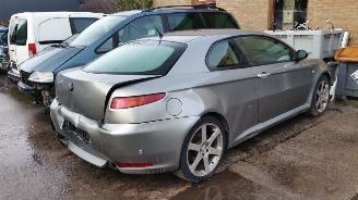 Alfa Romeo GT 2.0 picture 2