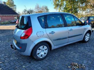 Renault Scenic  picture 4