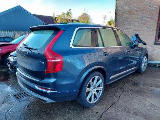 damaged passenger cars Volvo Xc-90  2017/11