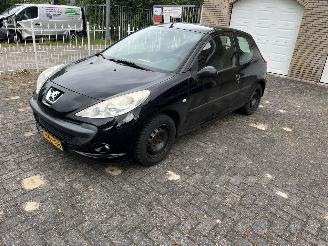 damaged passenger cars Peugeot 206+  2010/2