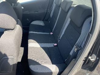 Peugeot 207 1.4 vti picture 11