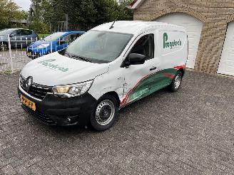 dañado vehículos comerciales Renault Express 249 km !!!! 2024/10