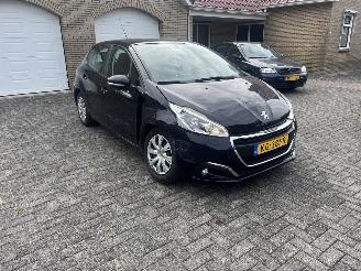 Peugeot 208 1.2 puretech weinig km !! picture 7