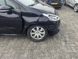 Peugeot 208 1.2 puretech weinig km !! picture 17