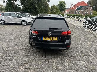 Volkswagen Golf R-line !! Automaat !! Weinig km !! picture 4