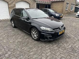 Volkswagen Golf R-line !! Automaat !! Weinig km !! picture 7