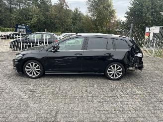 Volkswagen Golf R-line !! Automaat !! Weinig km !! picture 2