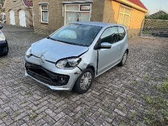 damaged passenger cars Volkswagen Up! Weinig km !! 2012/11