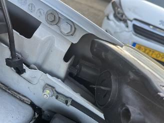 Renault Wind 1.6 16v Mooie auto weinig km !! picture 33