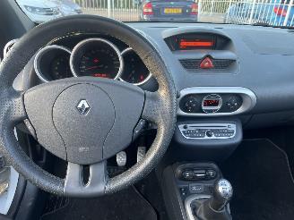 Renault Wind 1.6 16v Mooie auto weinig km !! picture 18