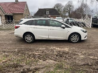 Opel Astra SPORTS TOURER 1.5 cdti weinig km !! picture 6