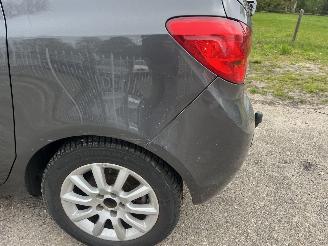 Opel Meriva 1.7 cdti motorschade !! picture 22