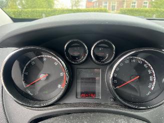 Opel Meriva 1.7 cdti motorschade !! picture 11