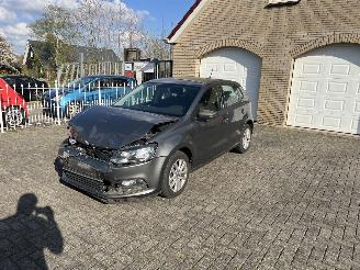 Vaurioauto  passenger cars Volkswagen Polo 1.2 tsi 2017/3